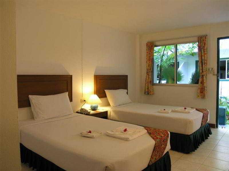Kamala Beach Inn Phuket Εξωτερικό φωτογραφία
