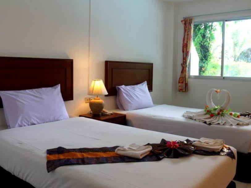 Kamala Beach Inn Phuket Εξωτερικό φωτογραφία